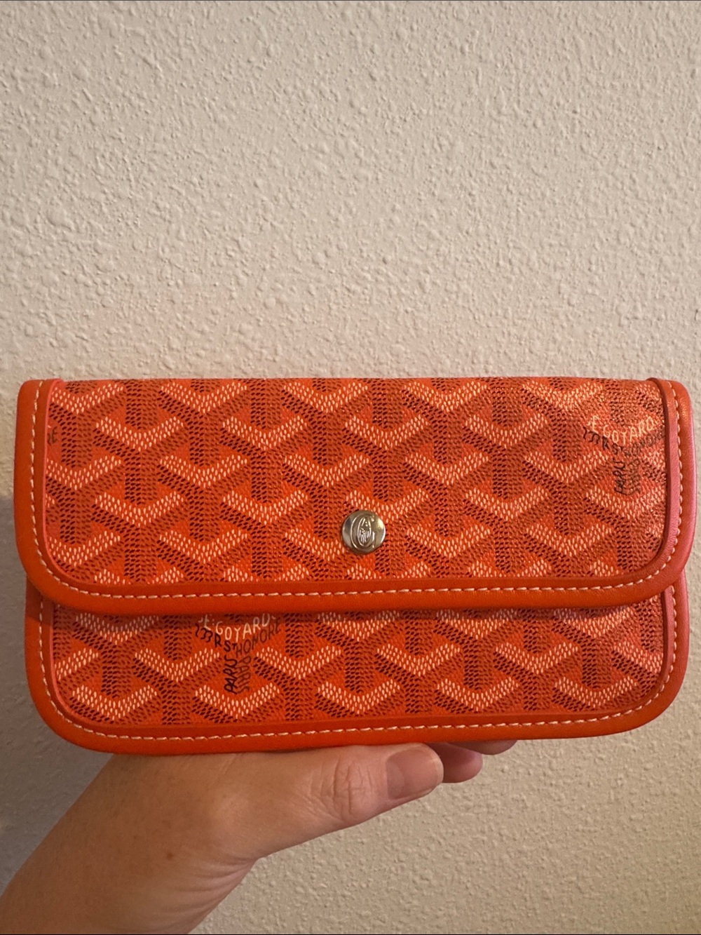 Fashion Orange Chevron Snap Pouch EEEUC LIKE NEW